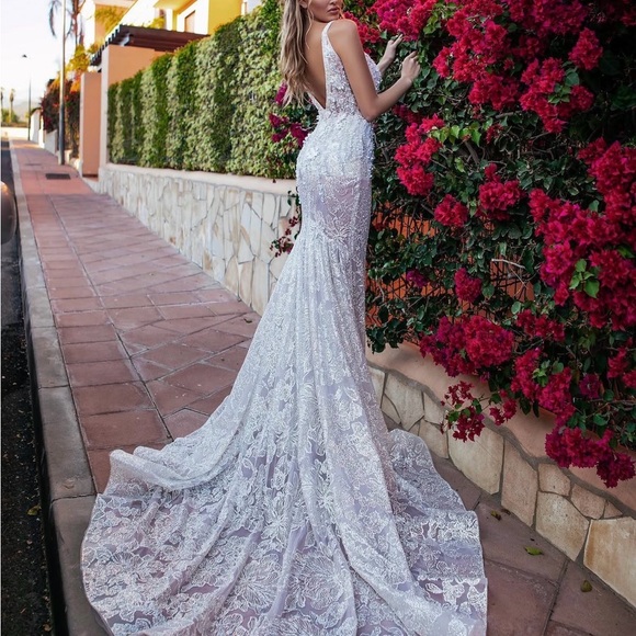 Beverly Bride Dresses & Skirts - Beverly Bride Violeta Gown